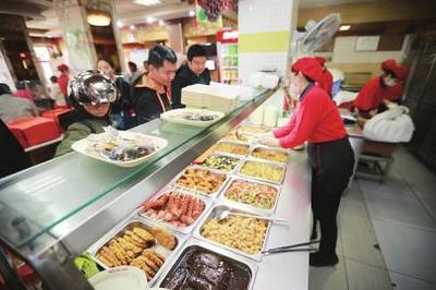 食字路口嚴把關 山東各地整治食品安全，守護“舌尖安全”